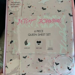 Betsey Johnson Halloween bedding queen